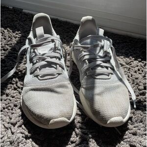 Adidas Women’s Tennis shoes size 8 1/2.